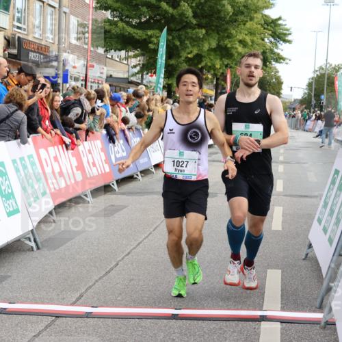 15.09.2024 - PSD Bank Halbmarathon Strokosch-Dieckow http://msf.ph/oto/7091850 15.09.2024 11:27:58 Ziel 427, 433, 439, 658, 694, 722, 825, 874, 1027, 1054, 1099 meine-sportfotos.de