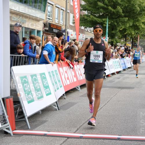 15.09.2024 - PSD Bank Halbmarathon Strokosch-Dieckow http://msf.ph/oto/7091863 15.09.2024 11:28:02 Ziel 427, 433, 658, 691, 694, 825, 874, 1027, 1031, 1046, 1054, 1099 meine-sportfotos.de