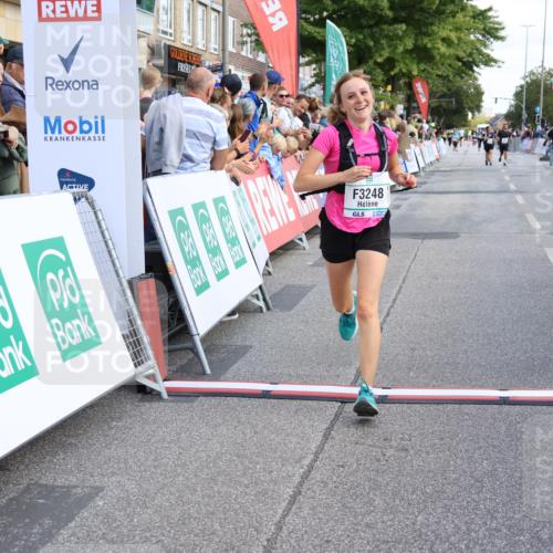 15.09.2024 - PSD Bank Halbmarathon Strokosch-Dieckow http://msf.ph/oto/7091880 15.09.2024 12:21:13 Ziel 2070, 2128, 2957, 3248 meine-sportfotos.de