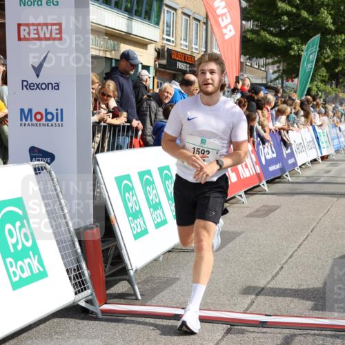15.09.2024 - PSD Bank Halbmarathon Strokosch-Dieckow http://msf.ph/oto/7091899 15.09.2024 11:42:24 Ziel 726, 735, 763, 1215, 1259, 1470, 1566, 1592, 1671, 1875, 2661 meine-sportfotos.de