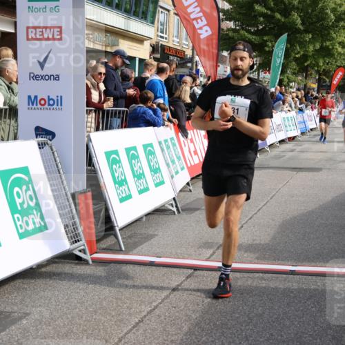 15.09.2024 - PSD Bank Halbmarathon Strokosch-Dieckow http://msf.ph/oto/7091908 15.09.2024 11:36:13 Ziel 438, 1109, 1120, 1194, 1231, 1394, 1399, 2690 meine-sportfotos.de