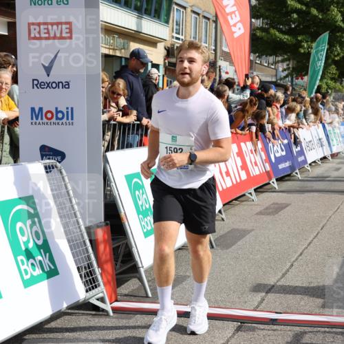 15.09.2024 - PSD Bank Halbmarathon Strokosch-Dieckow http://msf.ph/oto/7091912 15.09.2024 11:42:24 Ziel 726, 735, 763, 1215, 1259, 1470, 1566, 1592, 1671, 1875, 2661 meine-sportfotos.de