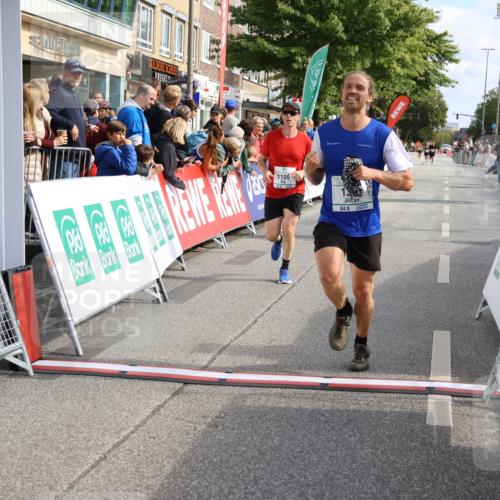 15.09.2024 - PSD Bank Halbmarathon Strokosch-Dieckow http://msf.ph/oto/7091916 15.09.2024 11:36:16 Ziel 438, 770, 1109, 1120, 1194, 1231, 1394, 1399, 2690 meine-sportfotos.de
