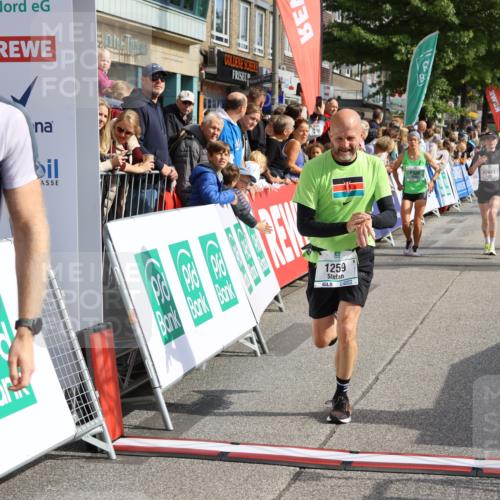 15.09.2024 - PSD Bank Halbmarathon Strokosch-Dieckow http://msf.ph/oto/7091926 15.09.2024 11:42:30 Ziel 735, 920, 968, 1151, 1259, 1470, 1533, 1559, 1566, 1592, 1875, 2643, 2661 meine-sportfotos.de