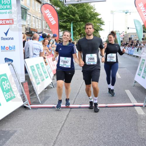 15.09.2024 - PSD Bank Halbmarathon Strokosch-Dieckow http://msf.ph/oto/7091945 15.09.2024 12:21:29 Ziel 2066, 3047, 3285 meine-sportfotos.de