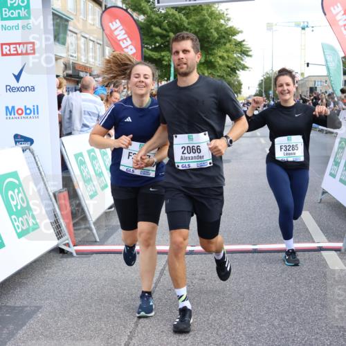 15.09.2024 - PSD Bank Halbmarathon Strokosch-Dieckow http://msf.ph/oto/7091976 15.09.2024 12:21:30 Ziel 2066, 3047, 3285 meine-sportfotos.de