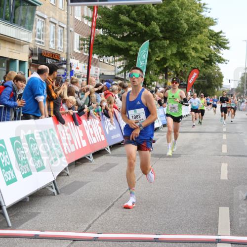 15.09.2024 - PSD Bank Halbmarathon Strokosch-Dieckow http://msf.ph/oto/7091989 15.09.2024 11:28:25 Ziel 700, 890, 917, 1019, 1048, 1080, 1082, 1140, 2605, 2612 meine-sportfotos.de