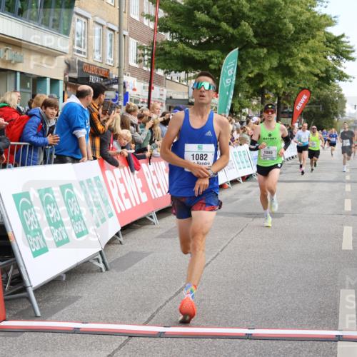 15.09.2024 - PSD Bank Halbmarathon Strokosch-Dieckow http://msf.ph/oto/7092004 15.09.2024 11:28:26 Ziel 700, 890, 917, 1019, 1048, 1080, 1082, 1140, 2605, 2612 meine-sportfotos.de