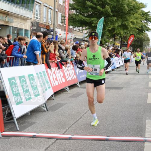 15.09.2024 - PSD Bank Halbmarathon Strokosch-Dieckow http://msf.ph/oto/7092025 15.09.2024 11:28:27 Ziel 700, 917, 1019, 1048, 1080, 1082, 1140, 2605, 2612 meine-sportfotos.de