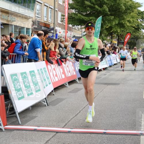 15.09.2024 - PSD Bank Halbmarathon Strokosch-Dieckow http://msf.ph/oto/7092032 15.09.2024 11:28:27 Ziel 700, 917, 1019, 1048, 1080, 1082, 1140, 2605, 2612 meine-sportfotos.de