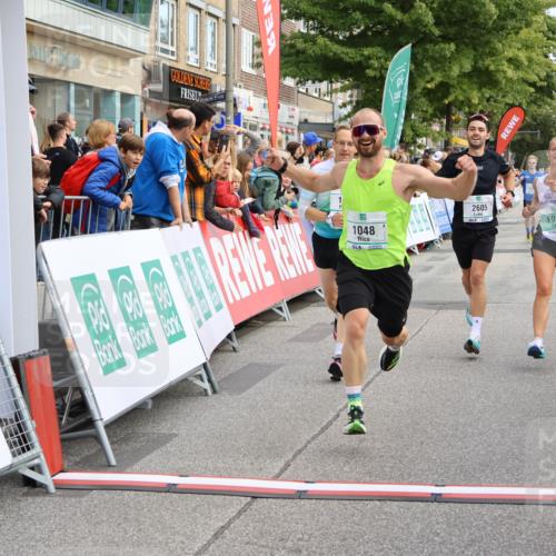 15.09.2024 - PSD Bank Halbmarathon Strokosch-Dieckow http://msf.ph/oto/7092040 15.09.2024 11:28:31 Ziel 917, 926, 1019, 1042, 1048, 1080, 1082, 2605, 2612 meine-sportfotos.de