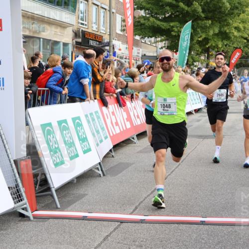 15.09.2024 - PSD Bank Halbmarathon Strokosch-Dieckow http://msf.ph/oto/7092044 15.09.2024 11:28:31 Ziel 917, 926, 1019, 1042, 1048, 1080, 1082, 2605, 2612 meine-sportfotos.de