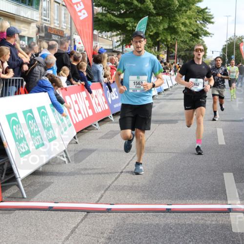 15.09.2024 - PSD Bank Halbmarathon Strokosch-Dieckow http://msf.ph/oto/7092070 15.09.2024 11:43:13 Ziel 752, 760, 942, 1226, 1298, 1343, 1496, 1548, 1563, 1652, 2651 meine-sportfotos.de