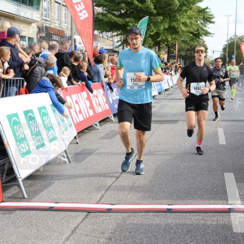 15.09.2024 - PSD Bank Halbmarathon Strokosch-Dieckow http://msf.ph/oto/7092073 15.09.2024 11:43:13 Ziel 752, 760, 942, 1226, 1298, 1343, 1496, 1548, 1563, 1652, 2651 meine-sportfotos.de