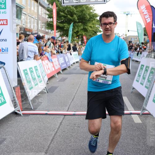 15.09.2024 - PSD Bank Halbmarathon Strokosch-Dieckow http://msf.ph/oto/7092075 15.09.2024 12:21:43 Ziel 2254, 2256, 2379, 2404, 2698, 3069, 3555 meine-sportfotos.de
