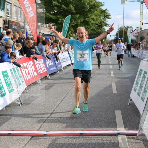 15.09.2024 - PSD Bank Halbmarathon Strokosch-Dieckow http://msf.ph/oto/7092119 15.09.2024 11:43:26 Ziel 752, 942, 1224, 1226, 1273, 1279, 1343, 1563, 1652, 2641, 2651, 2694 meine-sportfotos.de