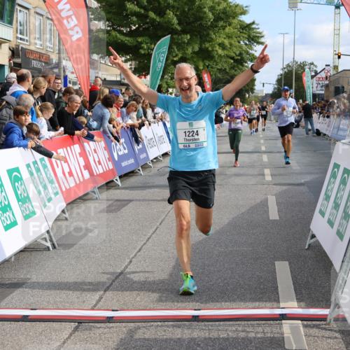 15.09.2024 - PSD Bank Halbmarathon Strokosch-Dieckow http://msf.ph/oto/7092126 15.09.2024 11:43:26 Ziel 752, 942, 1224, 1226, 1273, 1279, 1343, 1563, 1652, 2641, 2651, 2694 meine-sportfotos.de