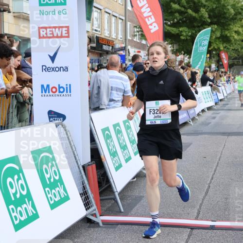 15.09.2024 - PSD Bank Halbmarathon Strokosch-Dieckow http://msf.ph/oto/7092169 15.09.2024 12:21:57 Ziel 2131, 2254, 2951, 3269, 3275 meine-sportfotos.de