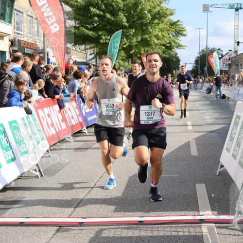 15.09.2024 - PSD Bank Halbmarathon Strokosch-Dieckow http://msf.ph/oto/7092180 15.09.2024 11:43:36 Ziel 1224, 1273, 1279, 1299, 1332, 1377, 1443, 1653, 2488, 2565, 2637, 2641, 2694 meine-sportfotos.de