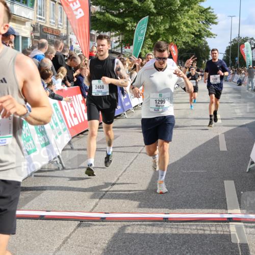 15.09.2024 - PSD Bank Halbmarathon Strokosch-Dieckow http://msf.ph/oto/7092210 15.09.2024 11:43:37 Ziel 1224, 1273, 1279, 1299, 1332, 1377, 1443, 1653, 1901, 2488, 2565, 2637, 2641 meine-sportfotos.de