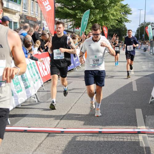 15.09.2024 - PSD Bank Halbmarathon Strokosch-Dieckow http://msf.ph/oto/7092216 15.09.2024 11:43:37 Ziel 1224, 1273, 1279, 1299, 1332, 1377, 1443, 1653, 1901, 2488, 2565, 2637, 2641 meine-sportfotos.de