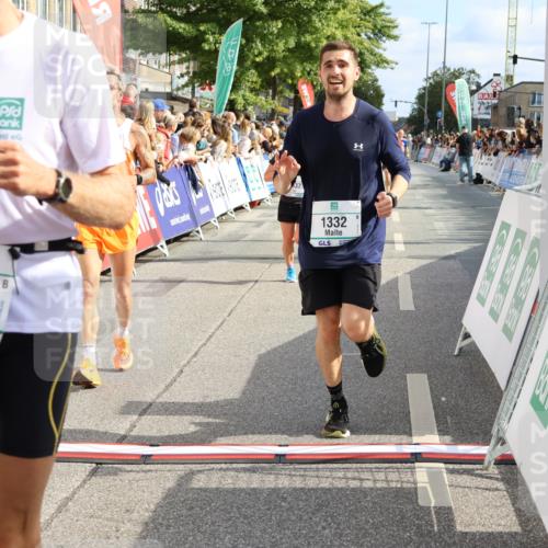 15.09.2024 - PSD Bank Halbmarathon Strokosch-Dieckow http://msf.ph/oto/7092242 15.09.2024 11:43:40 Ziel 1190, 1273, 1279, 1299, 1322, 1332, 1377, 1443, 1545, 1653, 1901, 2488, 2565, 2637, 2641 meine-sportfotos.de