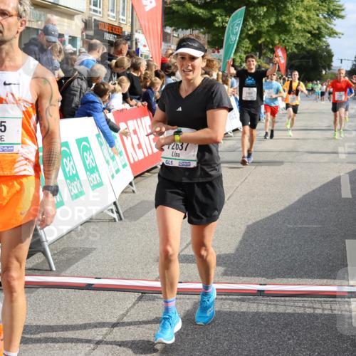 15.09.2024 - PSD Bank Halbmarathon Strokosch-Dieckow http://msf.ph/oto/7092266 15.09.2024 11:43:42 Ziel 750, 1190, 1279, 1299, 1322, 1332, 1377, 1443, 1545, 1653, 1901, 2488, 2565, 2637, 2641 meine-sportfotos.de
