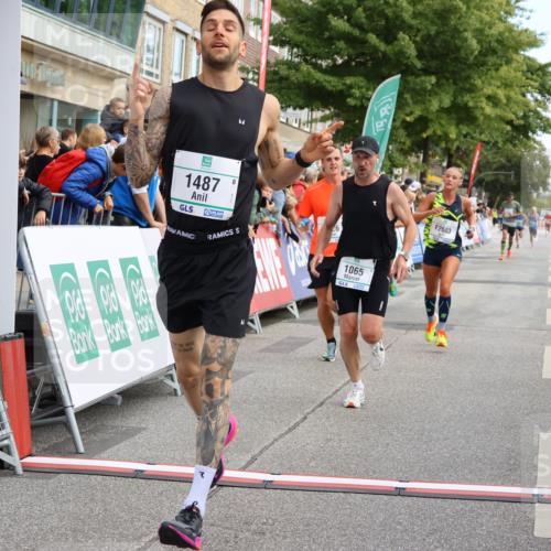 15.09.2024 - PSD Bank Halbmarathon Strokosch-Dieckow http://msf.ph/oto/7092279 15.09.2024 11:28:54 Ziel 425, 431, 585, 830, 889, 893, 905, 915, 929, 1063, 1065, 1103, 1126, 1487, 2603, 3510 meine-sportfotos.de