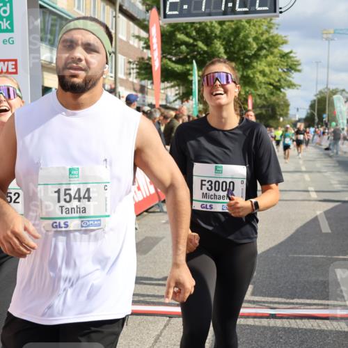 15.09.2024 - PSD Bank Halbmarathon Strokosch-Dieckow http://msf.ph/oto/7092281 15.09.2024 12:15:13 Ziel 798, 1544, 1950, 2390, 2530, 2557, 2573, 3000, 3052, 3168 meine-sportfotos.de