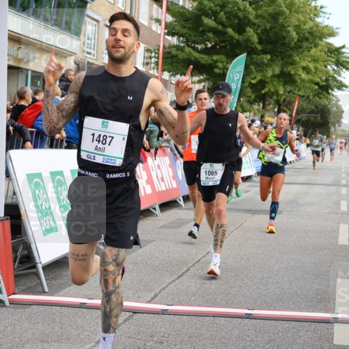 15.09.2024 - PSD Bank Halbmarathon Strokosch-Dieckow http://msf.ph/oto/7092287 15.09.2024 11:28:54 Ziel 425, 431, 585, 830, 889, 893, 905, 915, 929, 1063, 1065, 1103, 1126, 1487, 2603, 3510 meine-sportfotos.de