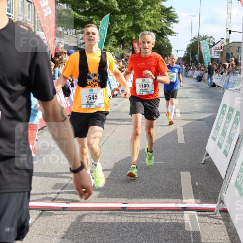 15.09.2024 - PSD Bank Halbmarathon Strokosch-Dieckow http://msf.ph/oto/7092295 15.09.2024 11:43:47 Ziel 750, 1190, 1277, 1299, 1322, 1332, 1377, 1443, 1545, 1653, 1901, 2488, 2565, 2637 meine-sportfotos.de