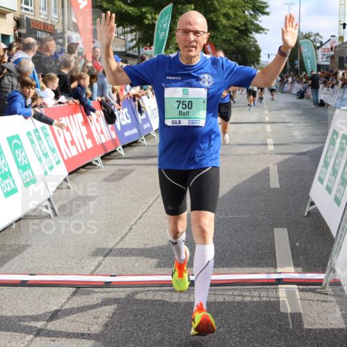 15.09.2024 - PSD Bank Halbmarathon Strokosch-Dieckow http://msf.ph/oto/7092312 15.09.2024 11:43:49 Ziel 750, 1190, 1277, 1299, 1322, 1332, 1443, 1545, 1901, 2488, 2565, 2637 meine-sportfotos.de