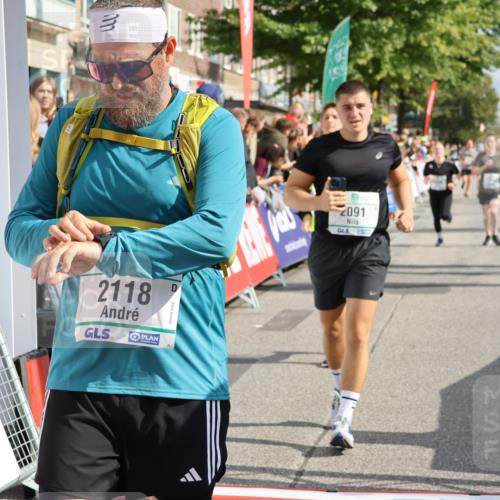 15.09.2024 - PSD Bank Halbmarathon Strokosch-Dieckow http://msf.ph/oto/7092350 15.09.2024 12:15:25 Ziel 1950, 1964, 2091, 2118, 2522, 2530, 3052, 3078, 3080, 3170 meine-sportfotos.de
