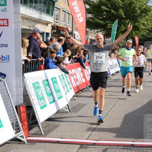 15.09.2024 - PSD Bank Halbmarathon Strokosch-Dieckow http://msf.ph/oto/7092355 15.09.2024 11:43:58 Ziel 750, 1162, 1190, 1272, 1277, 1322, 1411, 1457, 1545, 1650, 1721, 1839, 2552 meine-sportfotos.de