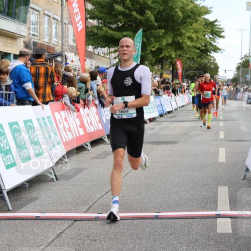 15.09.2024 - PSD Bank Halbmarathon Strokosch-Dieckow http://msf.ph/oto/7092360 15.09.2024 11:29:11 Ziel 443, 707, 708, 733, 736, 915, 1071, 1079, 1095, 1103, 1112, 2620 meine-sportfotos.de