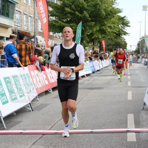 15.09.2024 - PSD Bank Halbmarathon Strokosch-Dieckow http://msf.ph/oto/7092367 15.09.2024 11:29:11 Ziel 443, 707, 708, 733, 736, 915, 1071, 1079, 1095, 1103, 1112, 2620 meine-sportfotos.de