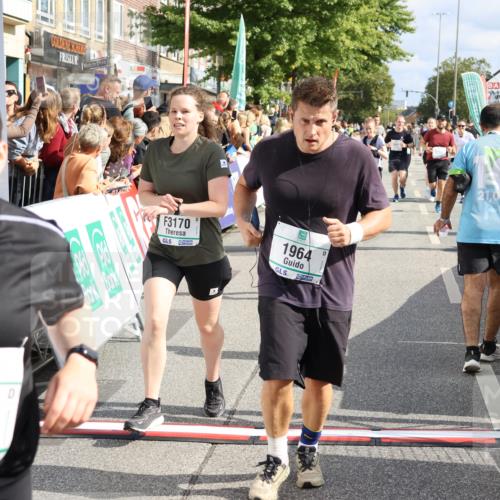 15.09.2024 - PSD Bank Halbmarathon Strokosch-Dieckow http://msf.ph/oto/7092381 15.09.2024 12:15:30 Ziel 1964, 2091, 2097, 2118, 2258, 2522, 3078, 3079, 3080, 3170, 3353, 3375, 3376, 3548 meine-sportfotos.de