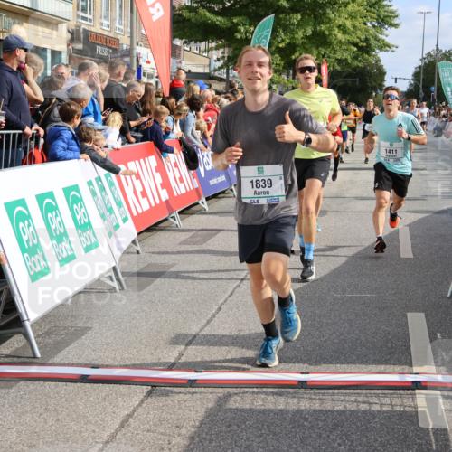 15.09.2024 - PSD Bank Halbmarathon Strokosch-Dieckow http://msf.ph/oto/7092393 15.09.2024 11:44:02 Ziel 1162, 1196, 1272, 1277, 1304, 1398, 1411, 1457, 1650, 1721, 1839, 2552 meine-sportfotos.de