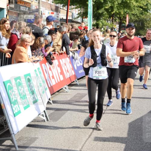 15.09.2024 - PSD Bank Halbmarathon Strokosch-Dieckow http://msf.ph/oto/7092402 15.09.2024 12:15:34 Ziel 1964, 2091, 2097, 2118, 2234, 2258, 2522, 3078, 3079, 3080, 3170, 3353, 3375, 3376, 3548 meine-sportfotos.de