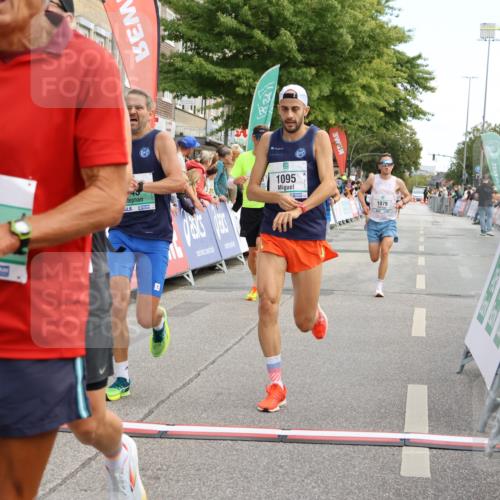 15.09.2024 - PSD Bank Halbmarathon Strokosch-Dieckow http://msf.ph/oto/7092406 15.09.2024 11:29:16 Ziel 443, 707, 708, 733, 736, 1071, 1079, 1095, 1112, 1134, 2620 meine-sportfotos.de