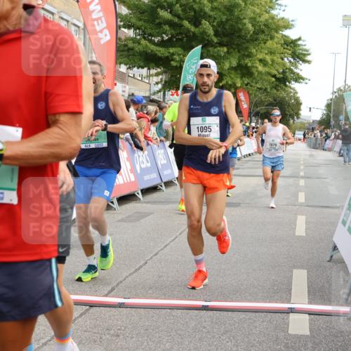 15.09.2024 - PSD Bank Halbmarathon Strokosch-Dieckow http://msf.ph/oto/7092410 15.09.2024 11:29:16 Ziel 443, 707, 708, 733, 736, 1071, 1079, 1095, 1112, 1134, 2620 meine-sportfotos.de