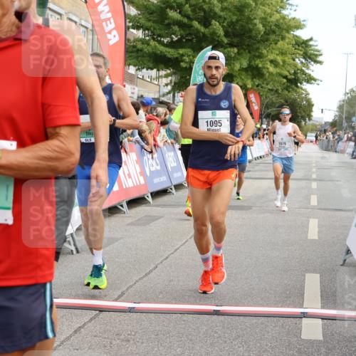 15.09.2024 - PSD Bank Halbmarathon Strokosch-Dieckow http://msf.ph/oto/7092414 15.09.2024 11:29:16 Ziel 443, 707, 708, 733, 736, 1071, 1079, 1095, 1112, 1134, 2620 meine-sportfotos.de