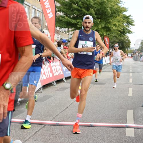 15.09.2024 - PSD Bank Halbmarathon Strokosch-Dieckow http://msf.ph/oto/7092423 15.09.2024 11:29:16 Ziel 443, 707, 708, 733, 736, 1071, 1079, 1095, 1112, 1134, 2620 meine-sportfotos.de
