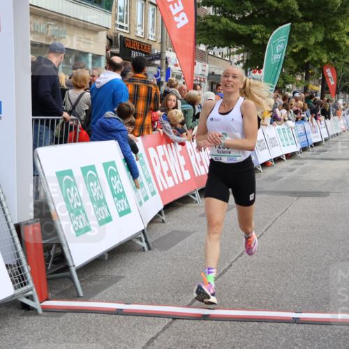 15.09.2024 - PSD Bank Halbmarathon Strokosch-Dieckow http://msf.ph/oto/7092478 15.09.2024 11:29:30 Ziel 736, 909, 1050, 1079, 1134, 2607, 2620 meine-sportfotos.de