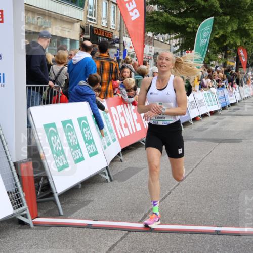 15.09.2024 - PSD Bank Halbmarathon Strokosch-Dieckow http://msf.ph/oto/7092482 15.09.2024 11:29:30 Ziel 736, 909, 1050, 1079, 1134, 2607, 2620 meine-sportfotos.de