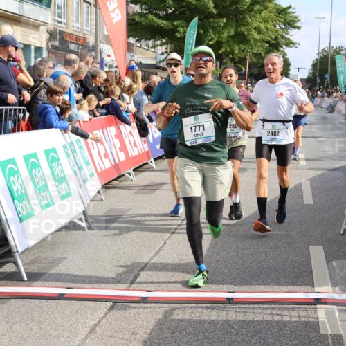 15.09.2024 - PSD Bank Halbmarathon Strokosch-Dieckow http://msf.ph/oto/7092500 15.09.2024 11:44:13 Ziel 717, 720, 950, 1196, 1246, 1250, 1272, 1304, 1334, 1398, 1411, 1457, 1721, 1771, 1839, 2482, 2967 meine-sportfotos.de