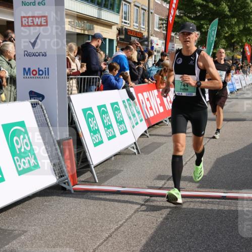 15.09.2024 - PSD Bank Halbmarathon Strokosch-Dieckow http://msf.ph/oto/7092505 15.09.2024 11:37:40 Ziel 744, 753, 756, 1104, 1105, 1163, 1199, 2674 meine-sportfotos.de