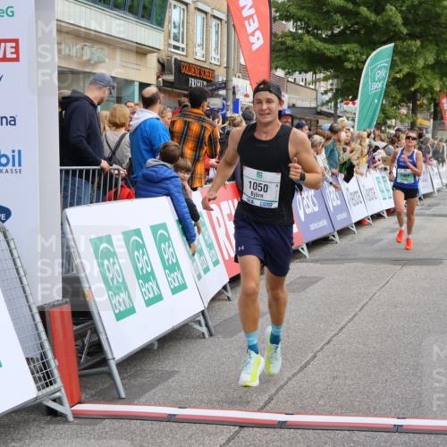 15.09.2024 - PSD Bank Halbmarathon Strokosch-Dieckow http://msf.ph/oto/7092514 15.09.2024 11:29:36 Ziel 906, 909, 1017, 1050, 1413, 1423, 2481, 2607 meine-sportfotos.de