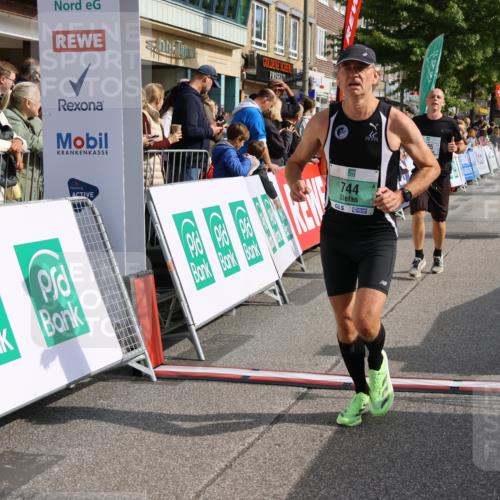 15.09.2024 - PSD Bank Halbmarathon Strokosch-Dieckow http://msf.ph/oto/7092515 15.09.2024 11:37:40 Ziel 744, 753, 756, 1104, 1105, 1163, 1199, 2674 meine-sportfotos.de