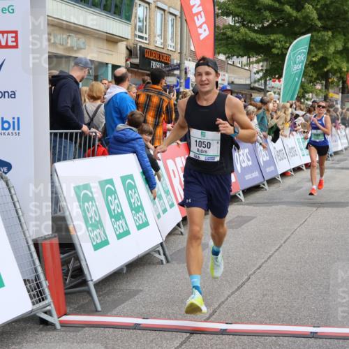 15.09.2024 - PSD Bank Halbmarathon Strokosch-Dieckow http://msf.ph/oto/7092517 15.09.2024 11:29:36 Ziel 906, 909, 1017, 1050, 1413, 1423, 2481, 2607 meine-sportfotos.de